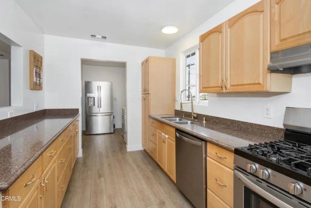 1564 Coolidge Avenue, Pasadena, CA 91104