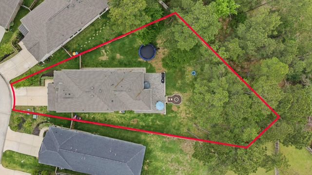 312 Mullins Court, Montgomery, TX 77316