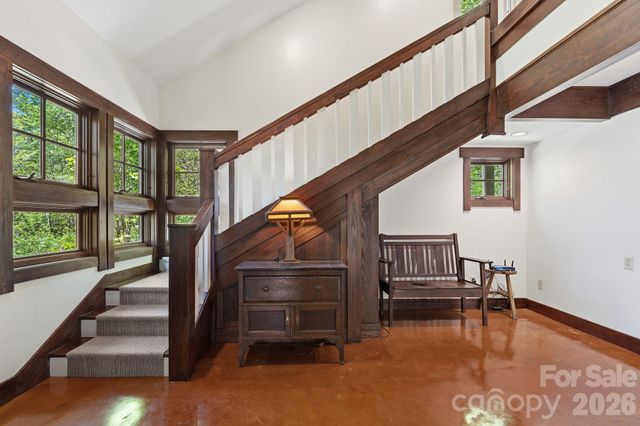 144 Pegg Road, Barnardsville, NC 28709