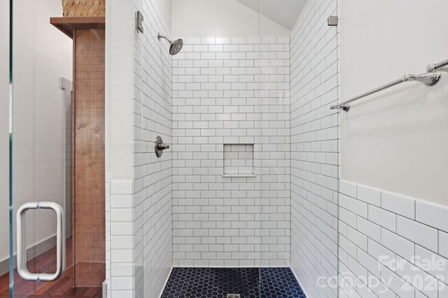 144 Pegg Road, Barnardsville, NC 28709