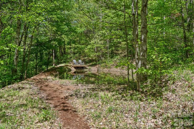 144 Pegg Road, Barnardsville, NC 28709