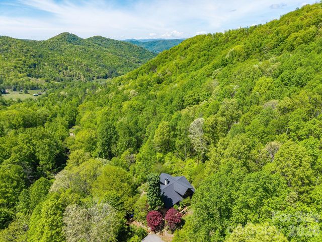144 Pegg Road, Barnardsville, NC 28709