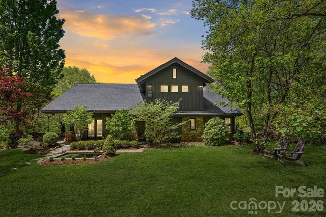 144 Pegg Road, Barnardsville, NC 28709
