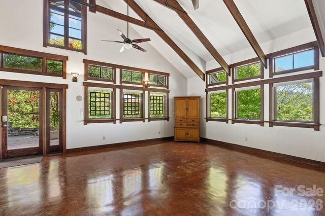 144 Pegg Road, Barnardsville, NC 28709