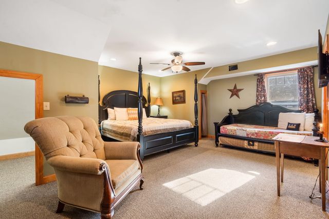 478 White Rockbluff Drive, Branson West, MO 65737