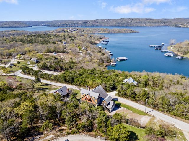 478 White Rockbluff Drive, Branson West, MO 65737