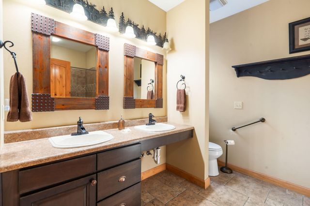 478 White Rockbluff Drive, Branson West, MO 65737