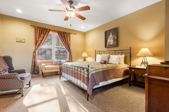 478 White Rockbluff Drive, Branson West, MO 65737