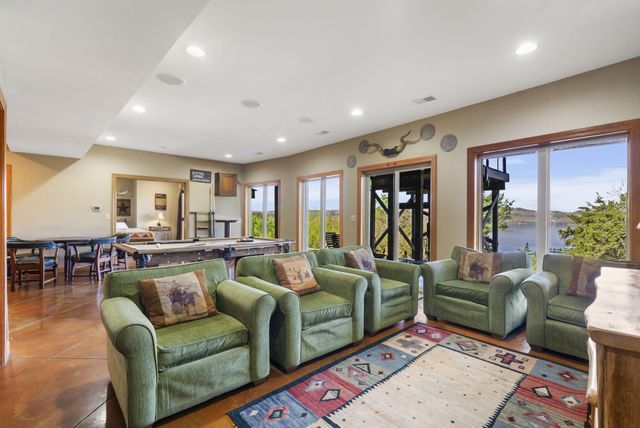 478 White Rockbluff Drive, Branson West, MO 65737