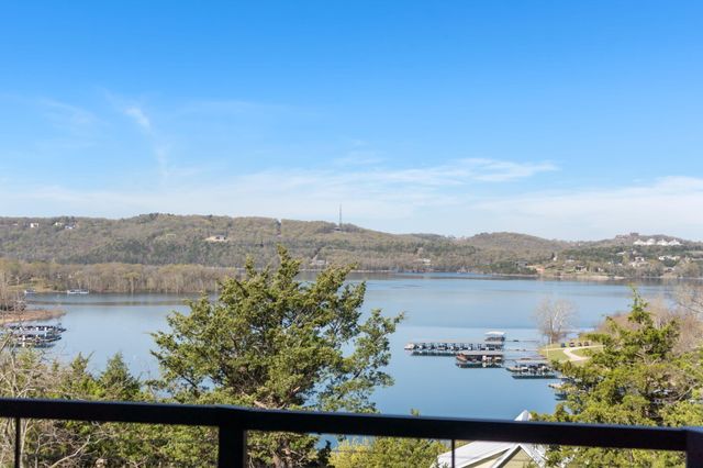 478 White Rockbluff Drive, Branson West, MO 65737