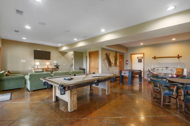 478 White Rockbluff Drive, Branson West, MO 65737