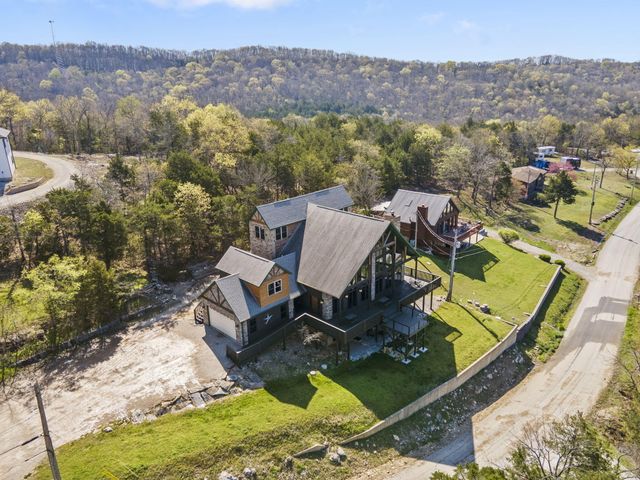 478 White Rockbluff Drive, Branson West, MO 65737