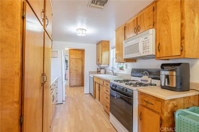 4535 W Avenue North, Quartz Hill, CA 93536