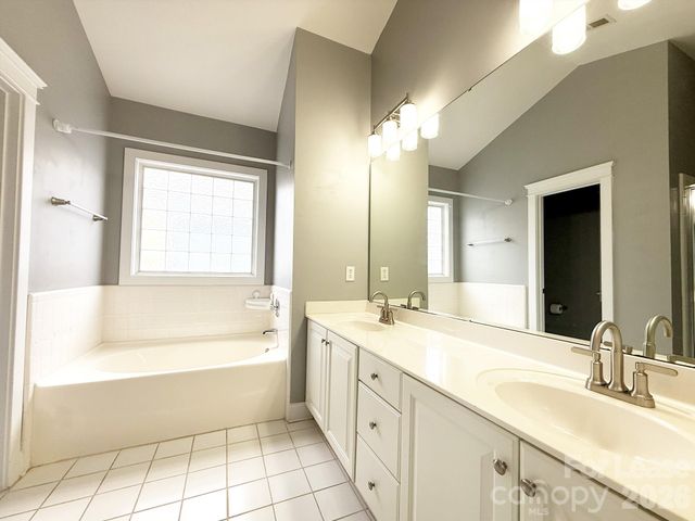 7023 Blakeney Greens Boulevard, Charlotte, NC 28277