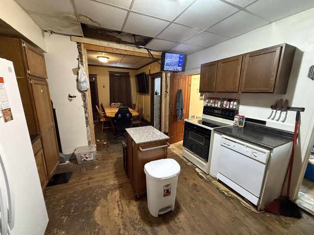 421 N 3RD AVENUE, Wausau, WI 54401