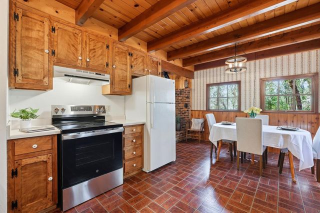 17889 Douglas Rd, Nevada City, CA 95959