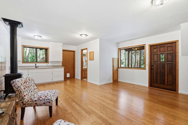 17889 Douglas Rd, Nevada City, CA 95959