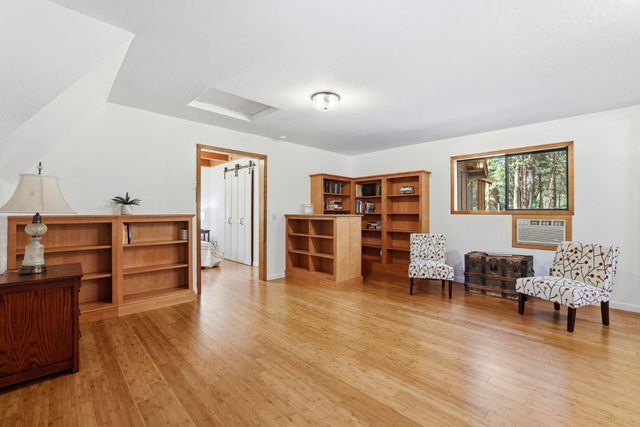 17889 Douglas Rd, Nevada City, CA 95959