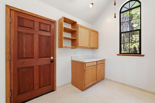 17889 Douglas Rd, Nevada City, CA 95959