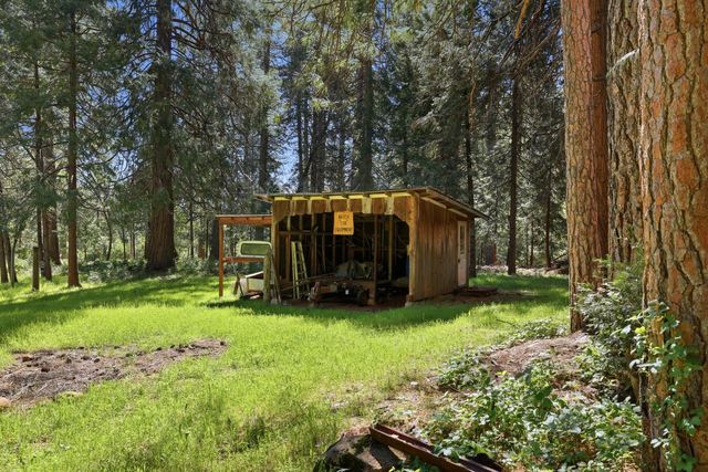 17889 Douglas Rd, Nevada City, CA 95959