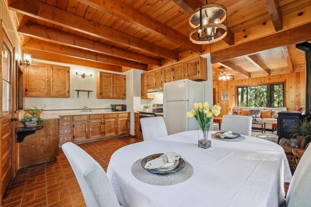 17889 Douglas Rd, Nevada City, CA 95959