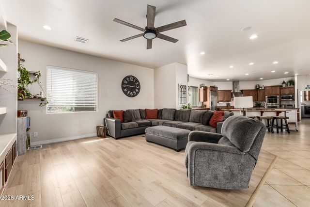 2945 W OLNEY Avenue, Laveen, AZ 85339