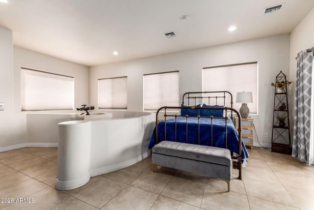 2945 W OLNEY Avenue, Laveen, AZ 85339