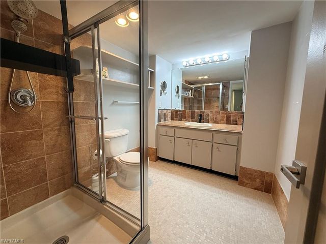 1608 SE 28th TER A28, Cape Coral, FL 33904