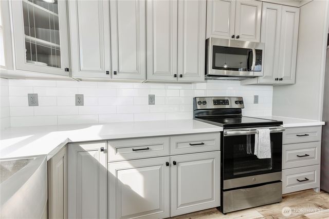 26987 State Route 20, Oak Harbor, WA 98277