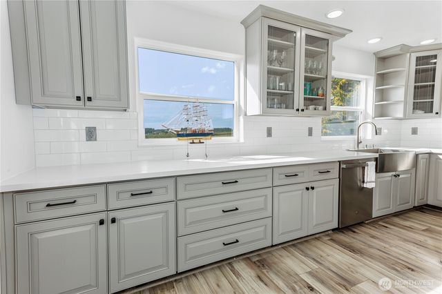 26987 State Route 20, Oak Harbor, WA 98277