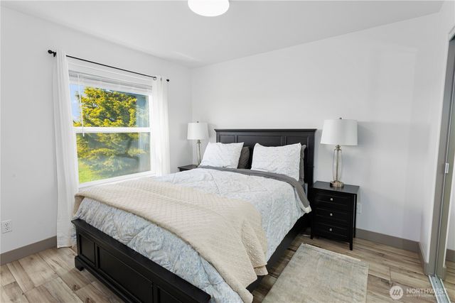 26987 State Route 20, Oak Harbor, WA 98277