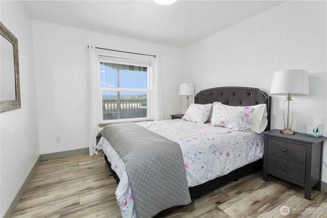 26987 State Route 20, Oak Harbor, WA 98277