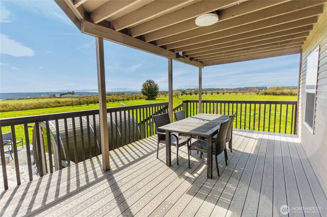 26987 State Route 20, Oak Harbor, WA 98277