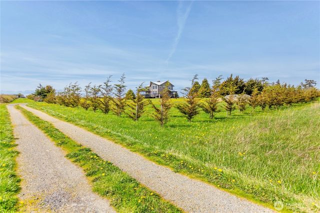 26987 State Route 20, Oak Harbor, WA 98277
