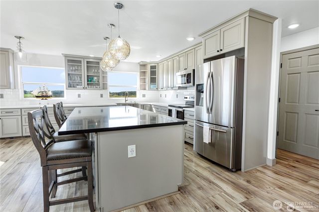 26987 State Route 20, Oak Harbor, WA 98277