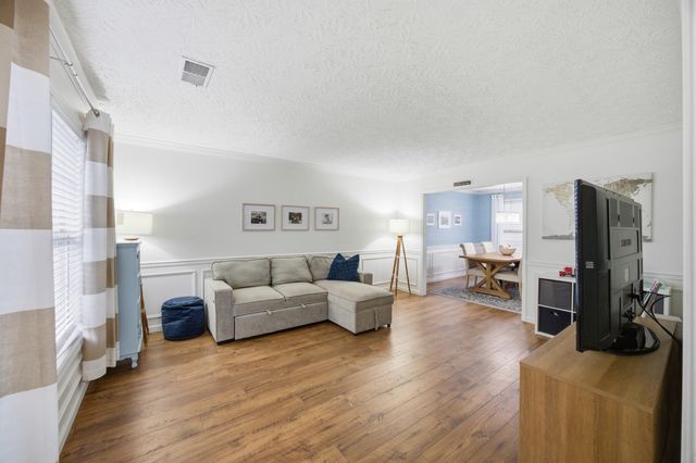 524 Alderbrook Way, Lexington, KY 40515