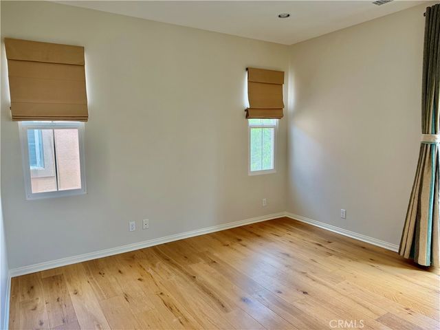102 Chestnut Grove, Irvine, CA 92620
