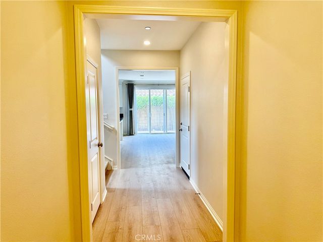 102 Chestnut Grove, Irvine, CA 92620