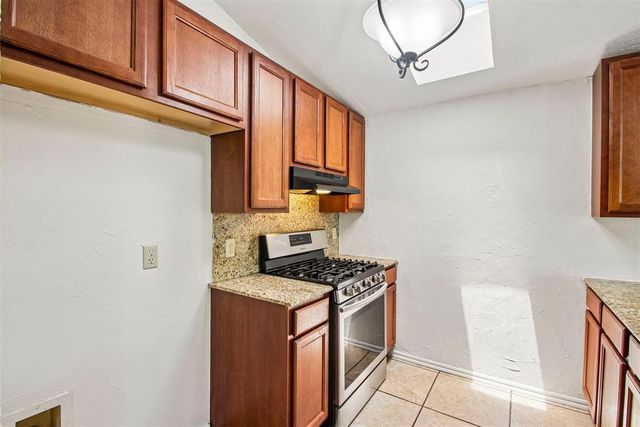 2125 Goodrich Drive, Moore, OK 73170