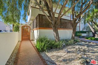 2702 11th Street 5, Santa Monica, CA 90405