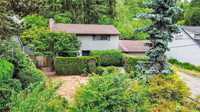 3437 77th Avenue SE, Mercer Island, WA 98040