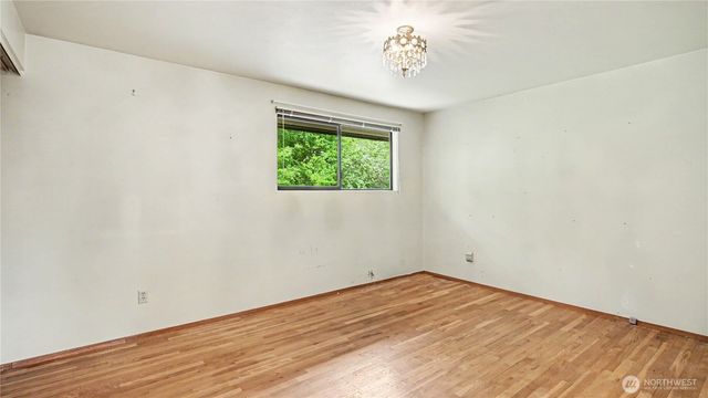 3437 77th Avenue SE, Mercer Island, WA 98040