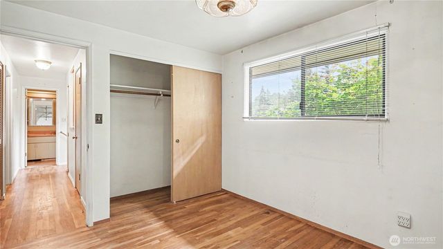 3437 77th Avenue SE, Mercer Island, WA 98040