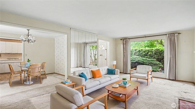 3437 77th Avenue SE, Mercer Island, WA 98040