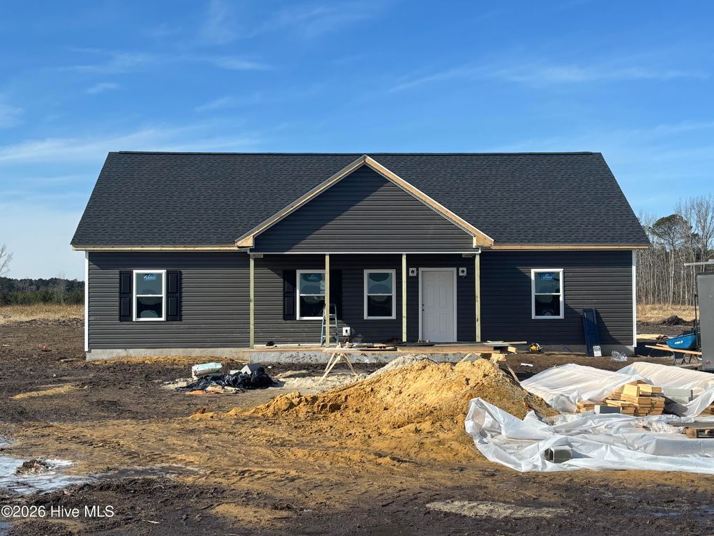 858 Middle Swamp Road, Corapeake, NC 27926