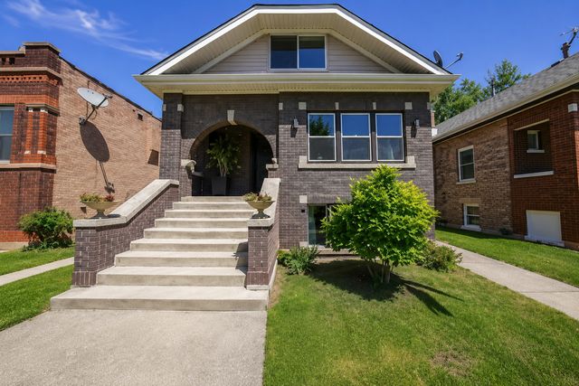 2645 Cuyler Avenue, Berwyn, IL 60402