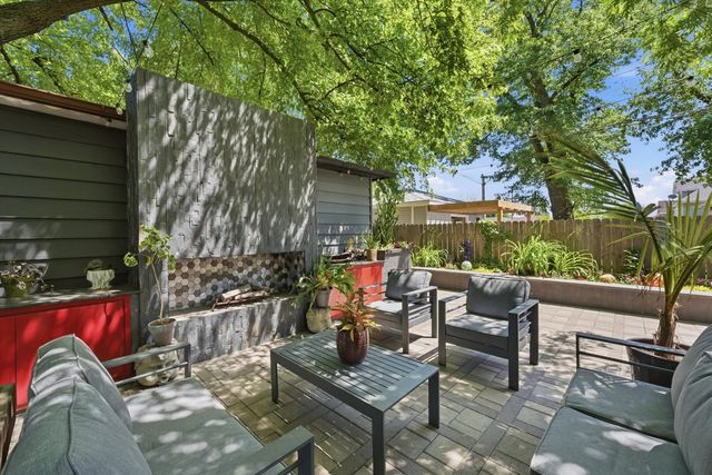2645 Cuyler Avenue, Berwyn, IL 60402