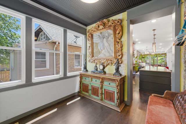 2645 Cuyler Avenue, Berwyn, IL 60402