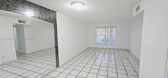 6820 W Flagler St 105, Miami, FL 33144