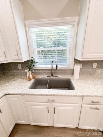 19942 Scanmar Lane, Cornelius, NC 28031